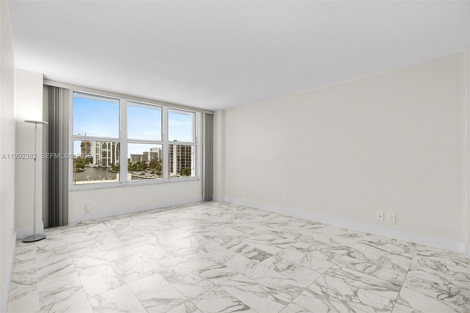 3800 S OCEAN DR 522 photo 10