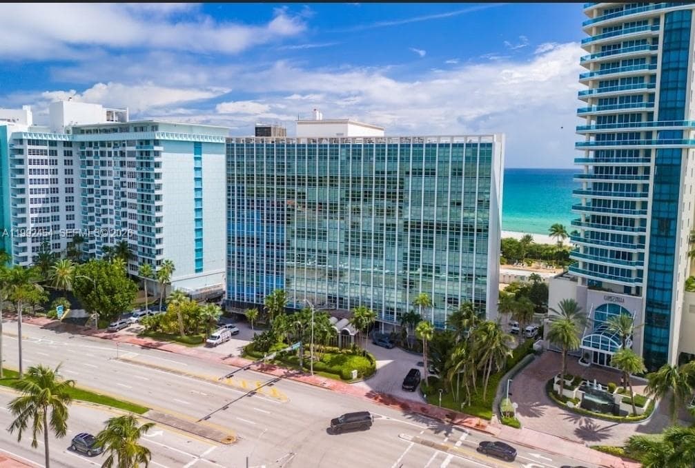 5055 Collins Ave 2K photo 2