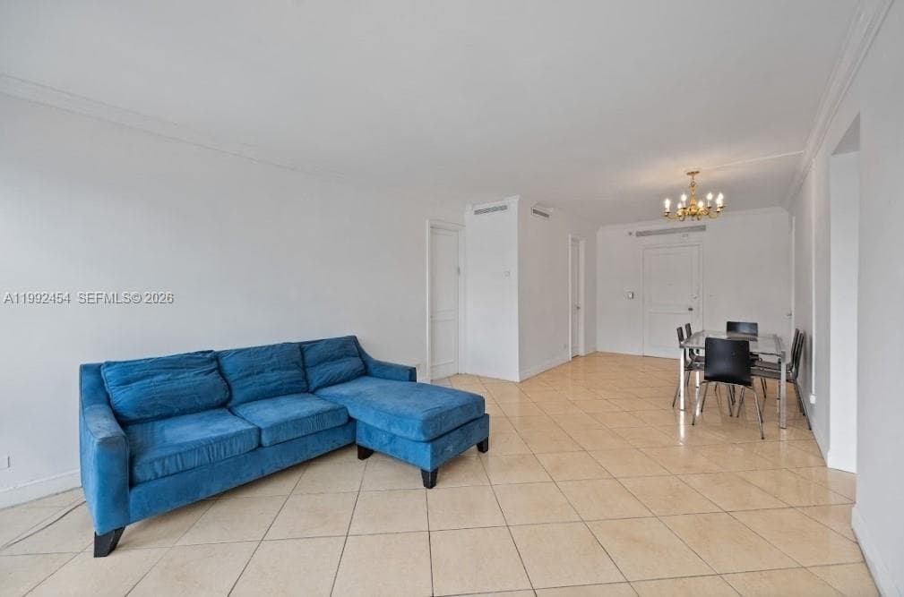 5055 Collins Ave 2K photo 4