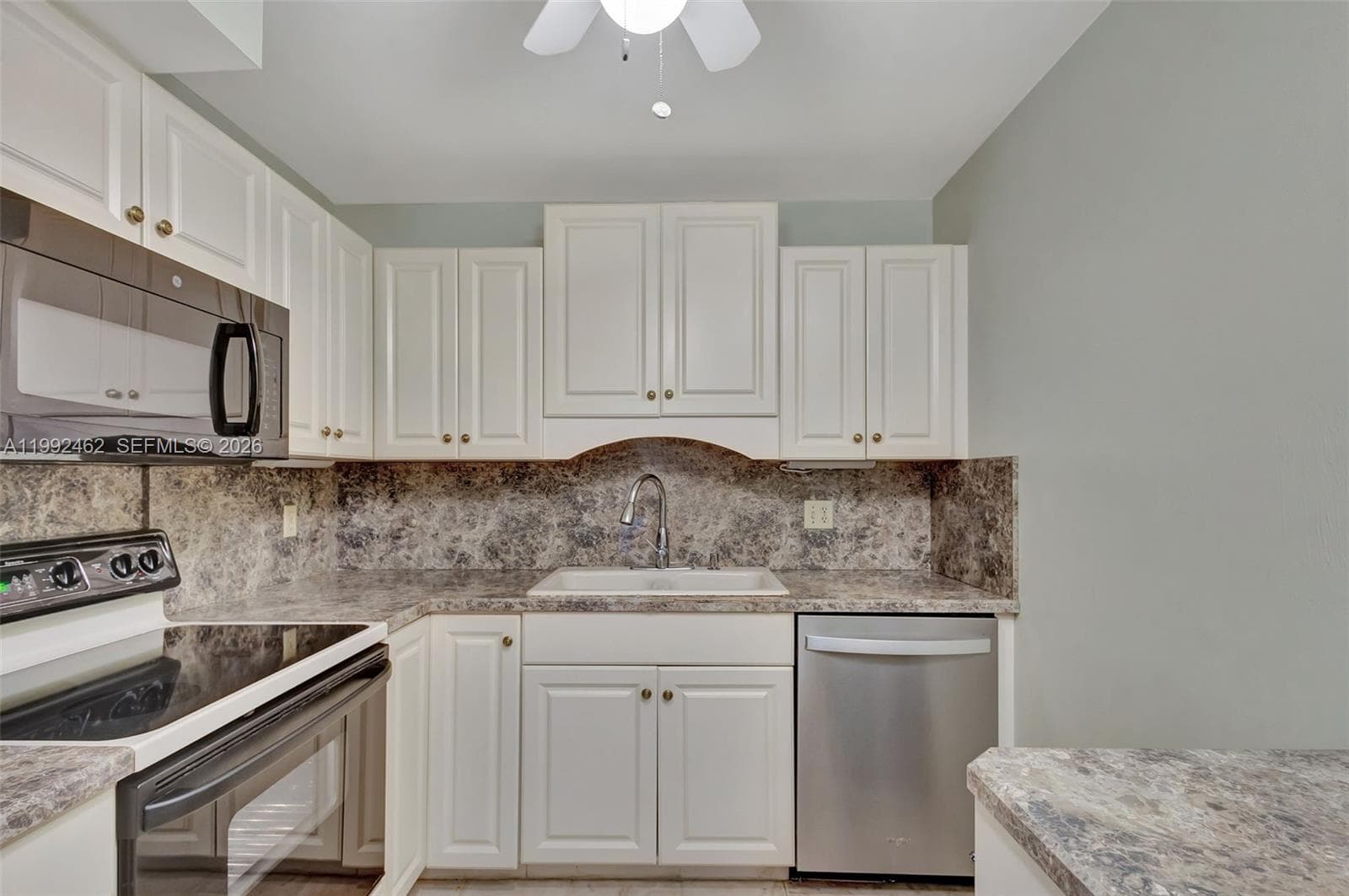 336 Golfview Rd 311 photo 18