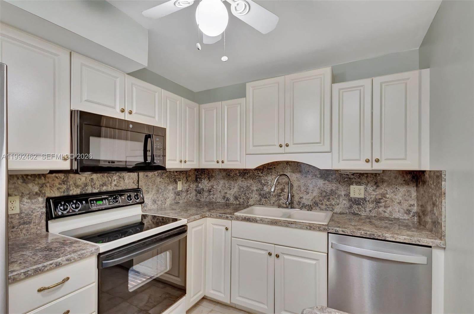 336 Golfview Rd 311 photo 19