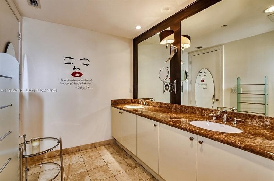 10225 Collins Ave 1703 photo 22