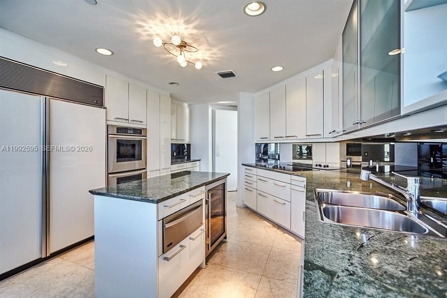 10225 Collins Ave 1703 photo 11