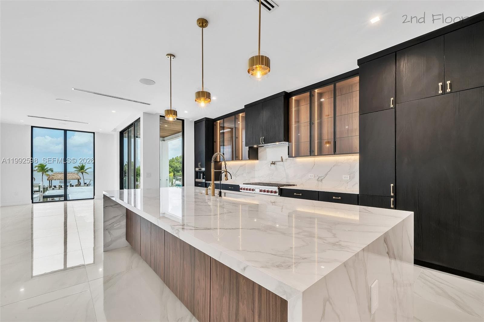 16 Seaside Ave photo 16