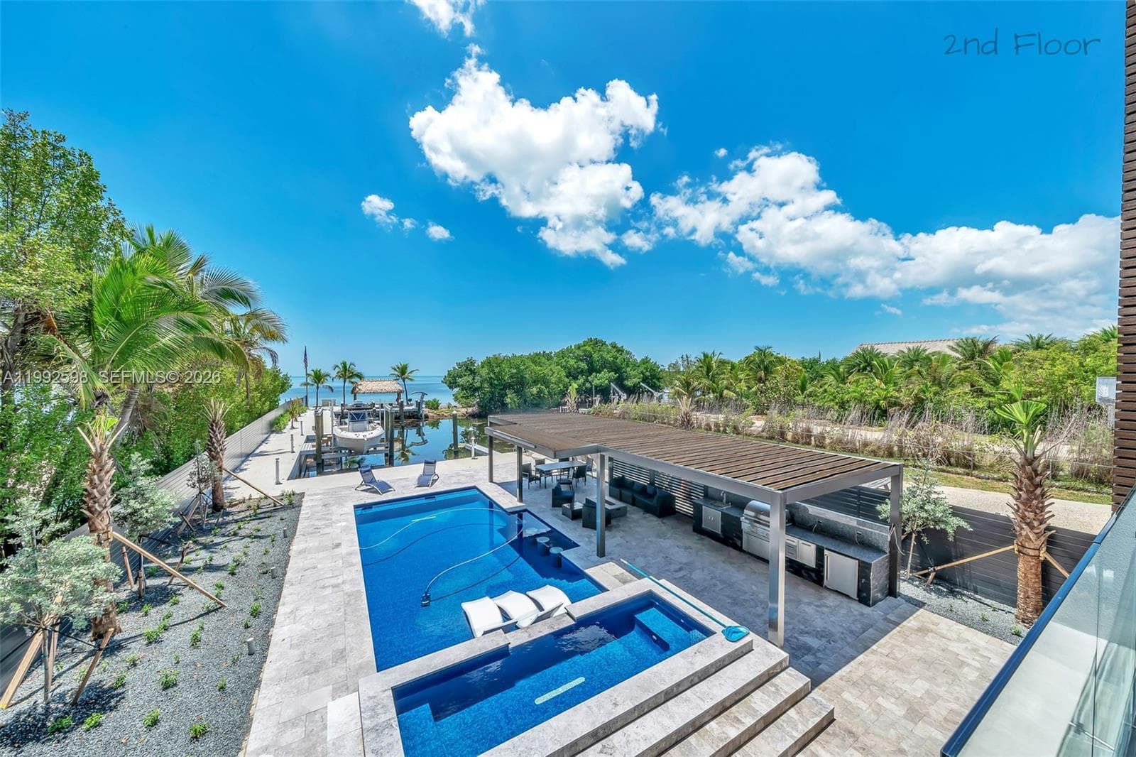 16 Seaside Ave 3
