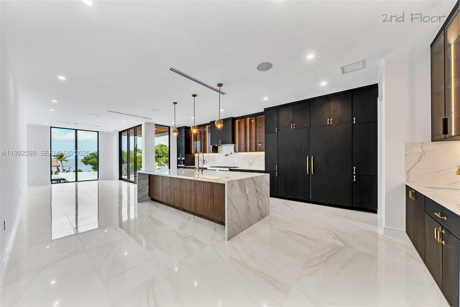 16 Seaside Ave photo 9