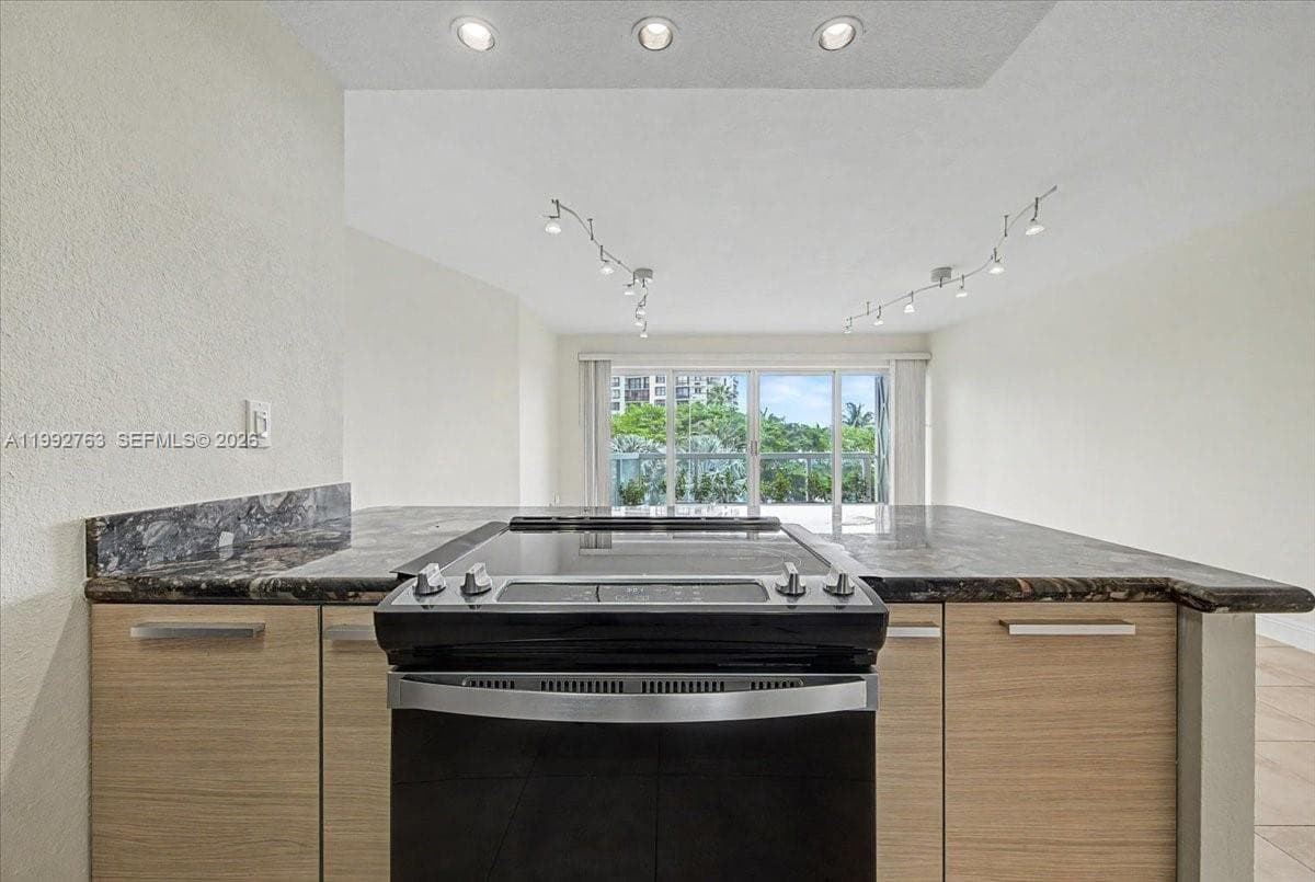 2451 Brickell Ave 4F photo 13