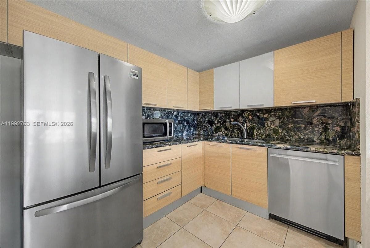 2451 Brickell Ave 4F photo 14