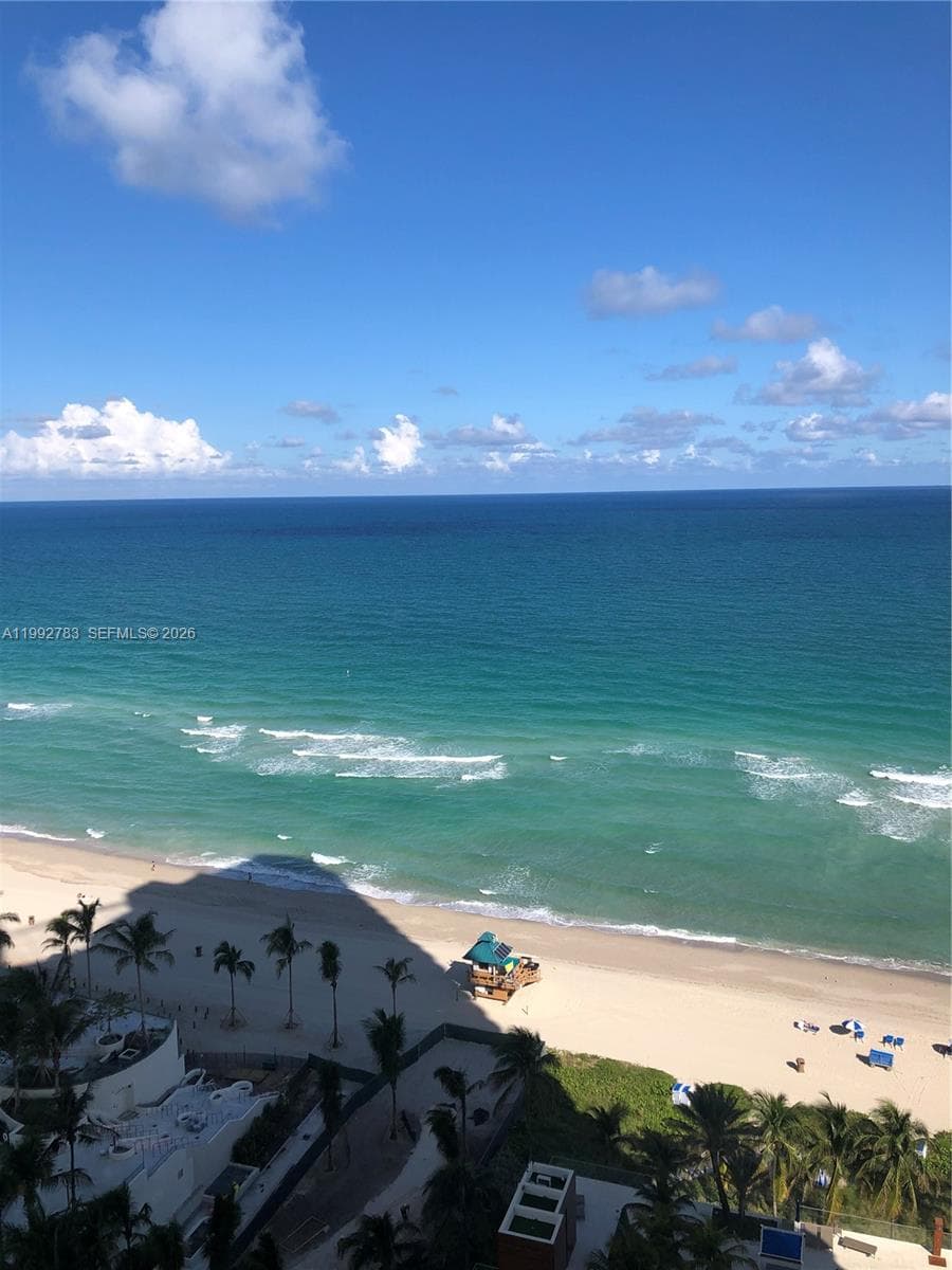 18911 Collins Ave 2904 photo 4