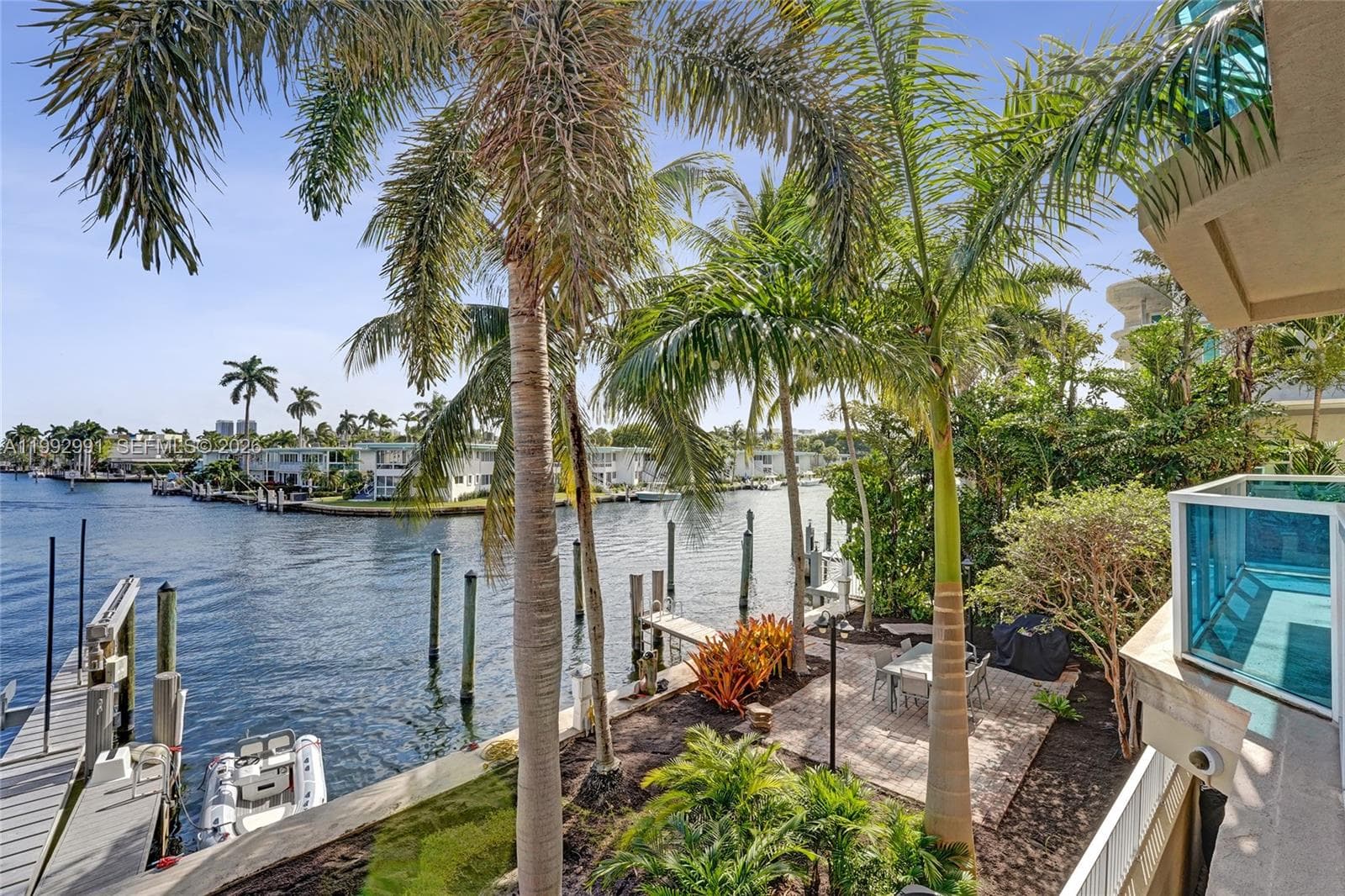 516 Hendricks Isle 5