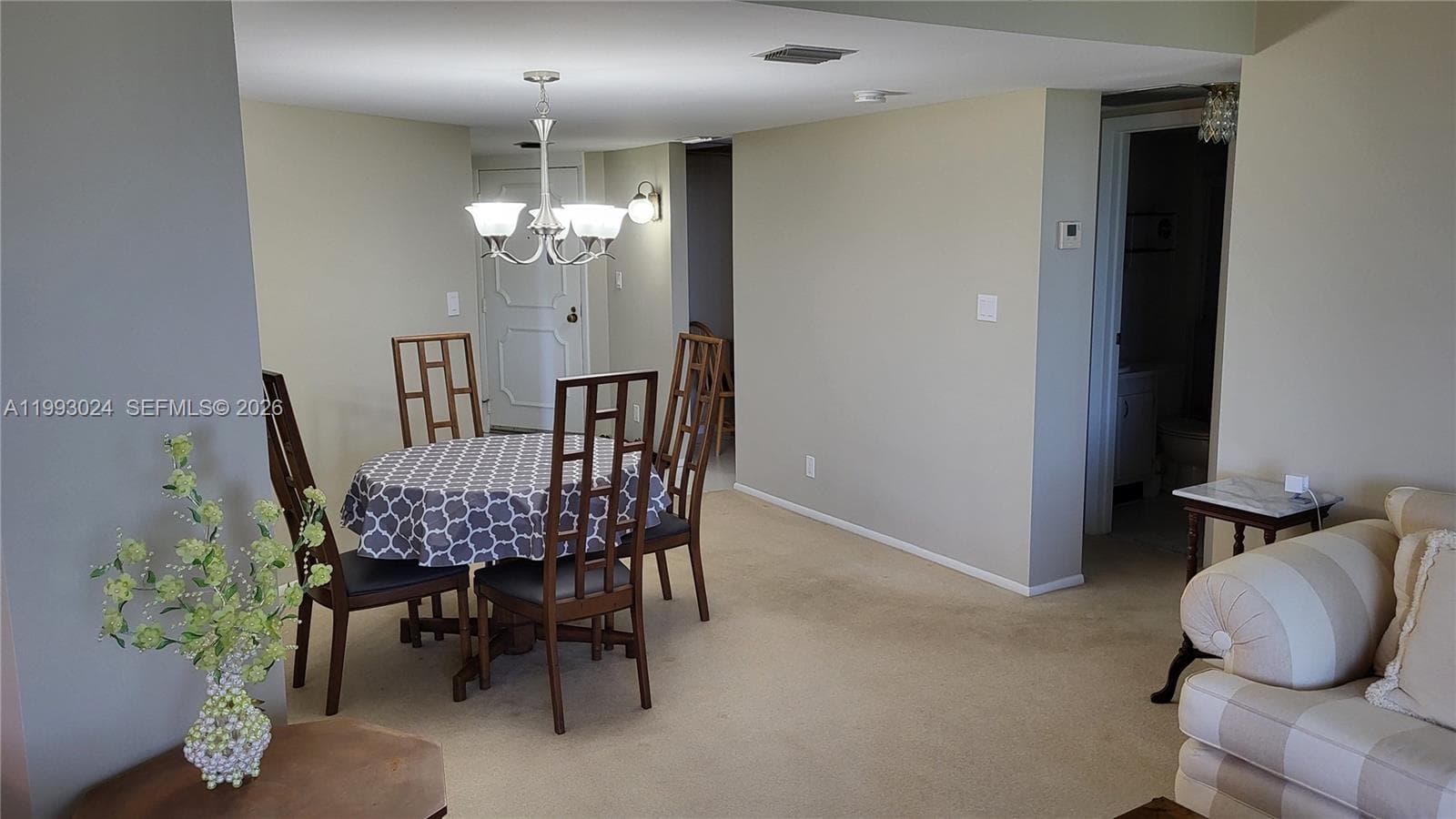 3401 N Country Club Dr 402 photo 16