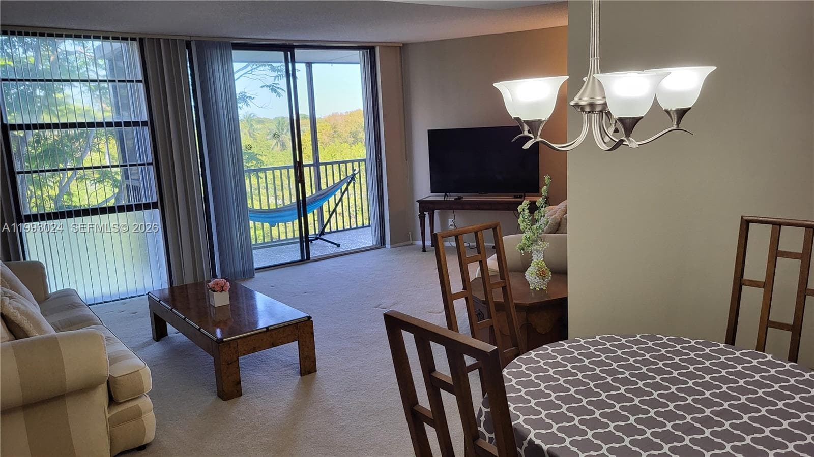 3401 N Country Club Dr 402 photo 18
