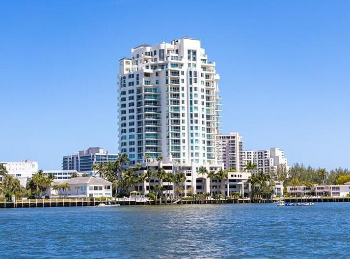 3055 Harbor Drive 1603 photo 2