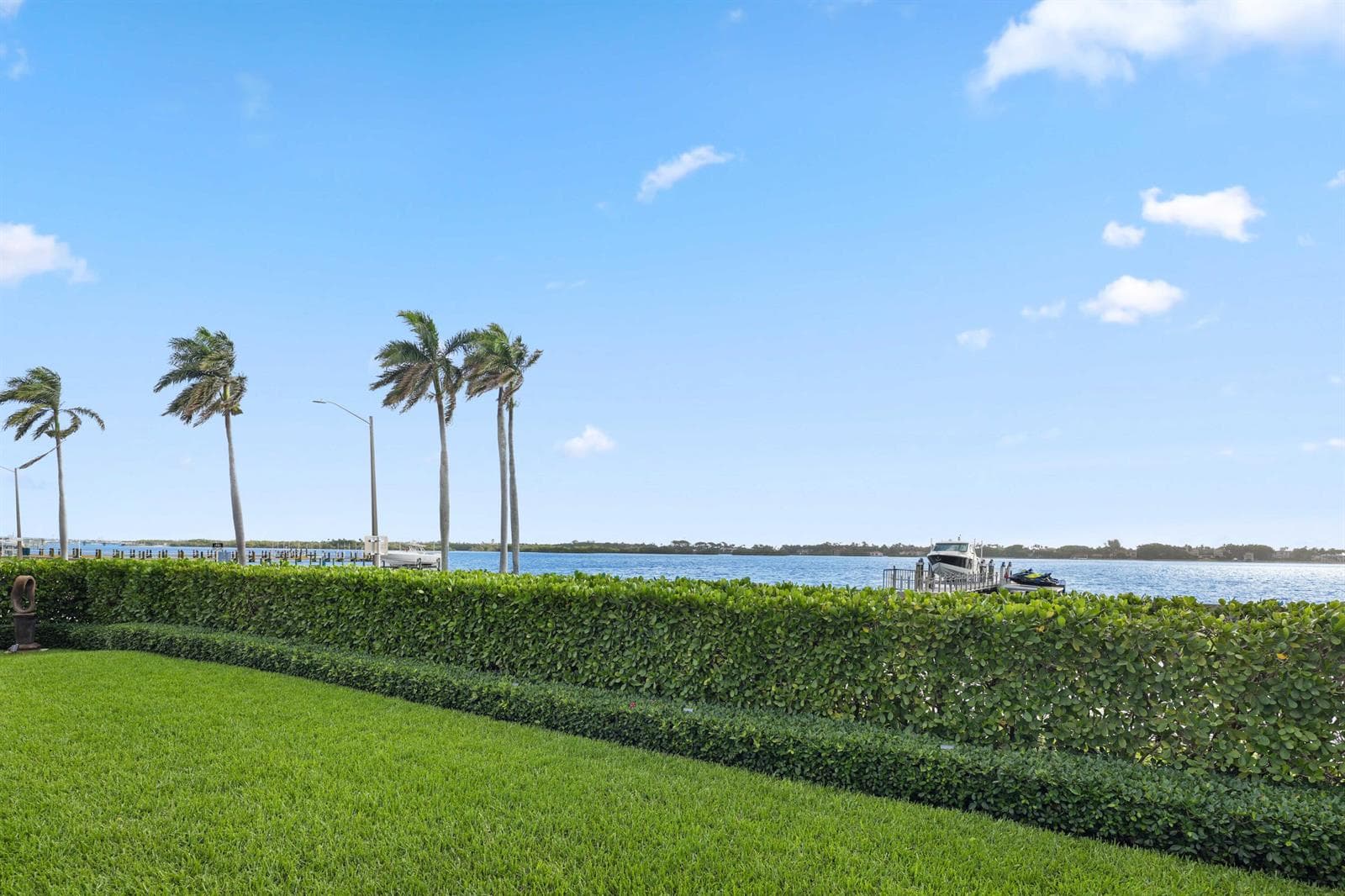 5501 S Flagler 4