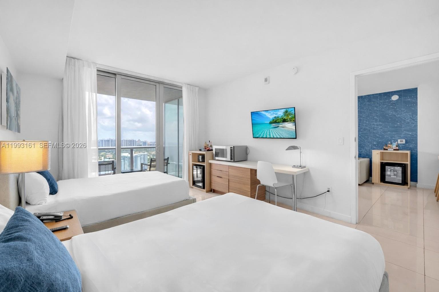 2602 E Hallandale Beach Blvd R2805 photo 16