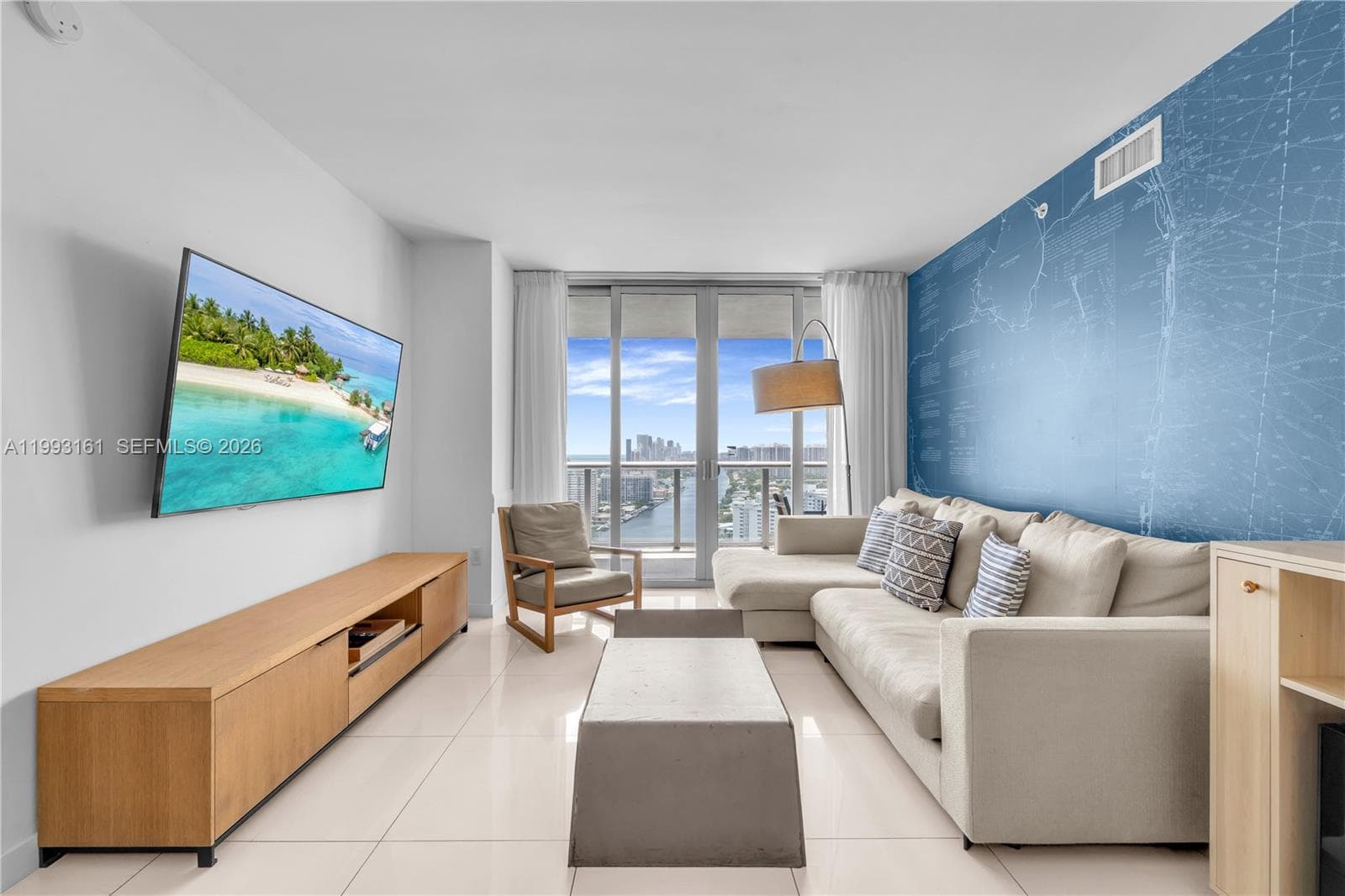 2602 E Hallandale Beach Blvd R2805 photo 19