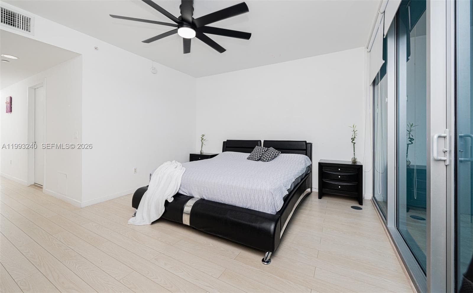2950 NE 188th St 139 photo 23