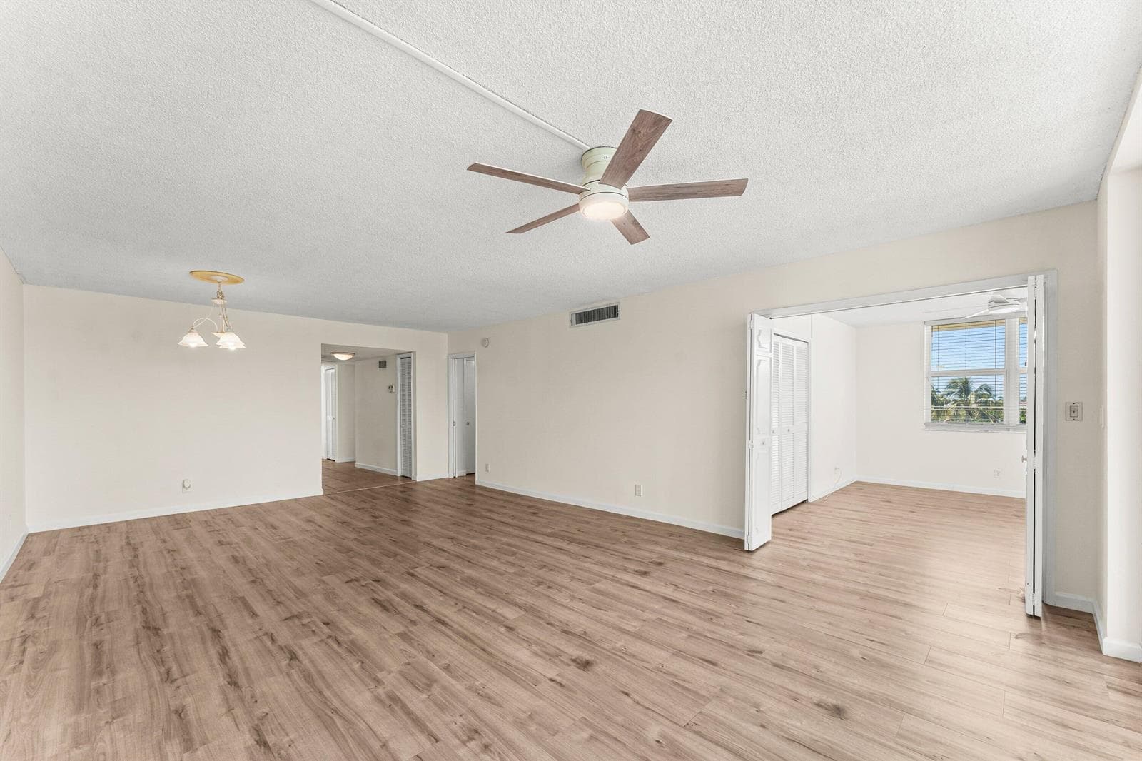 3100 NE 48th Court #415 5