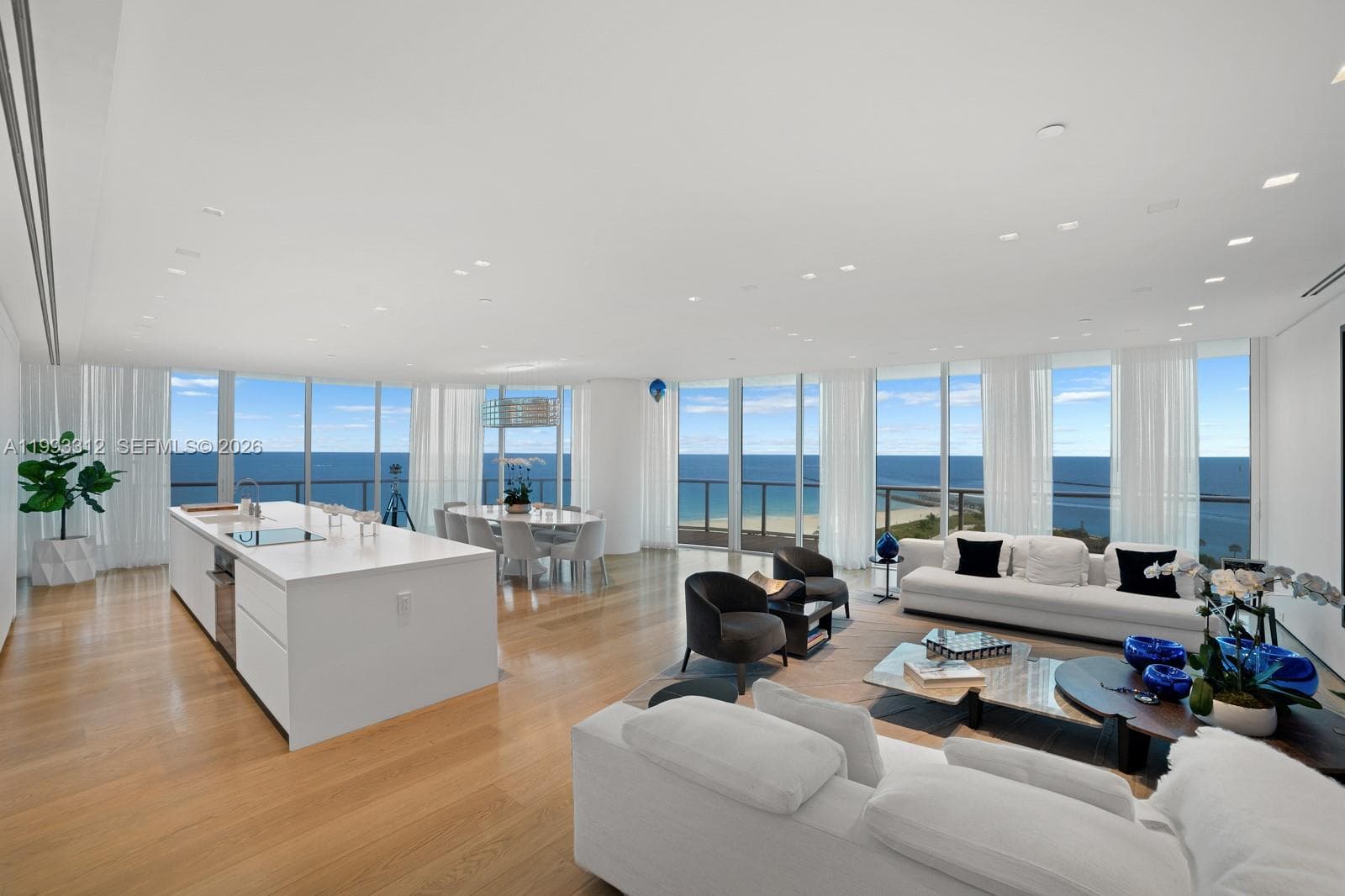 100 Pointe Dr 1