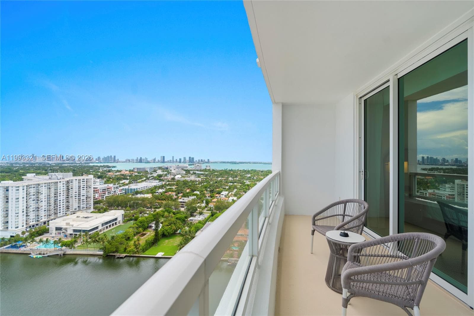 4401 Collins Ave 2610/2612 photo 9