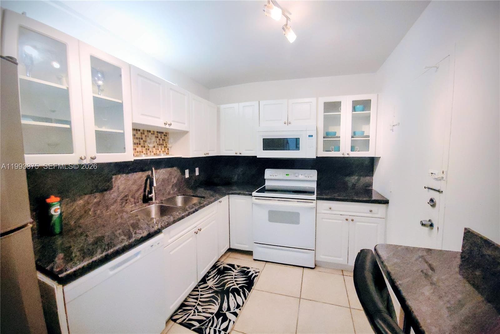 400 S Kings Point Dr 220 photo 12