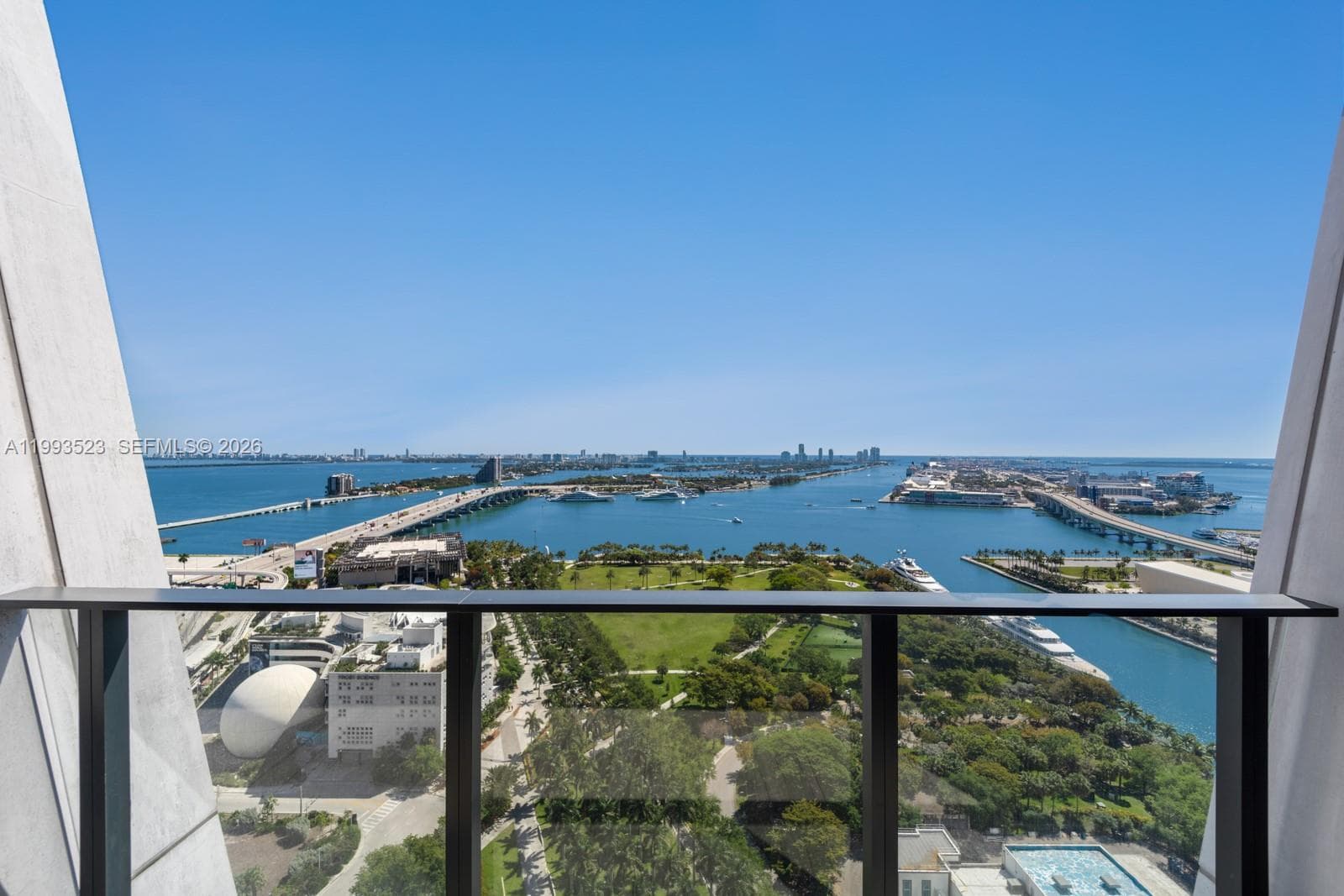 1000 Biscayne Blvd 5