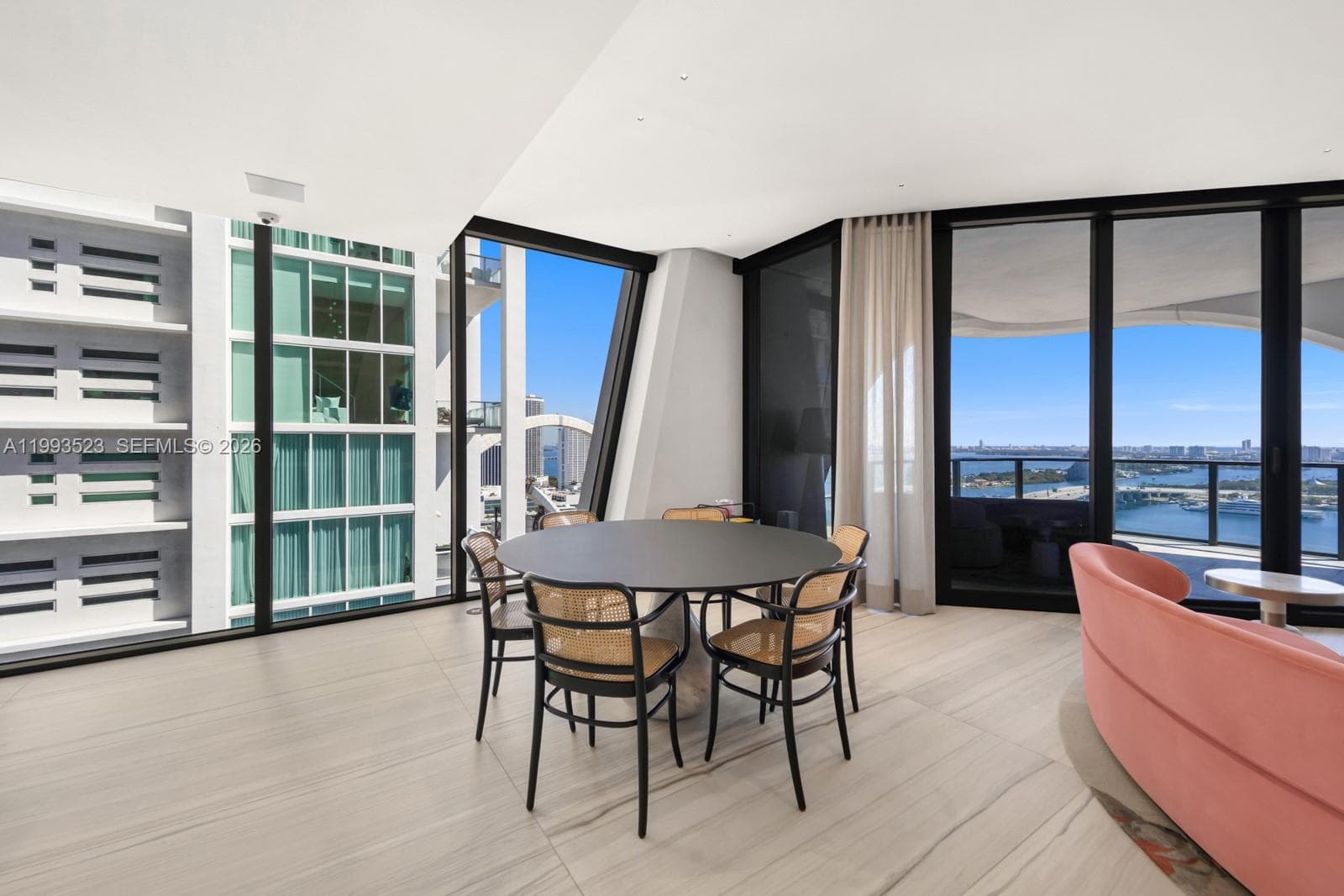 1000 Biscayne Blvd 2702 photo 20