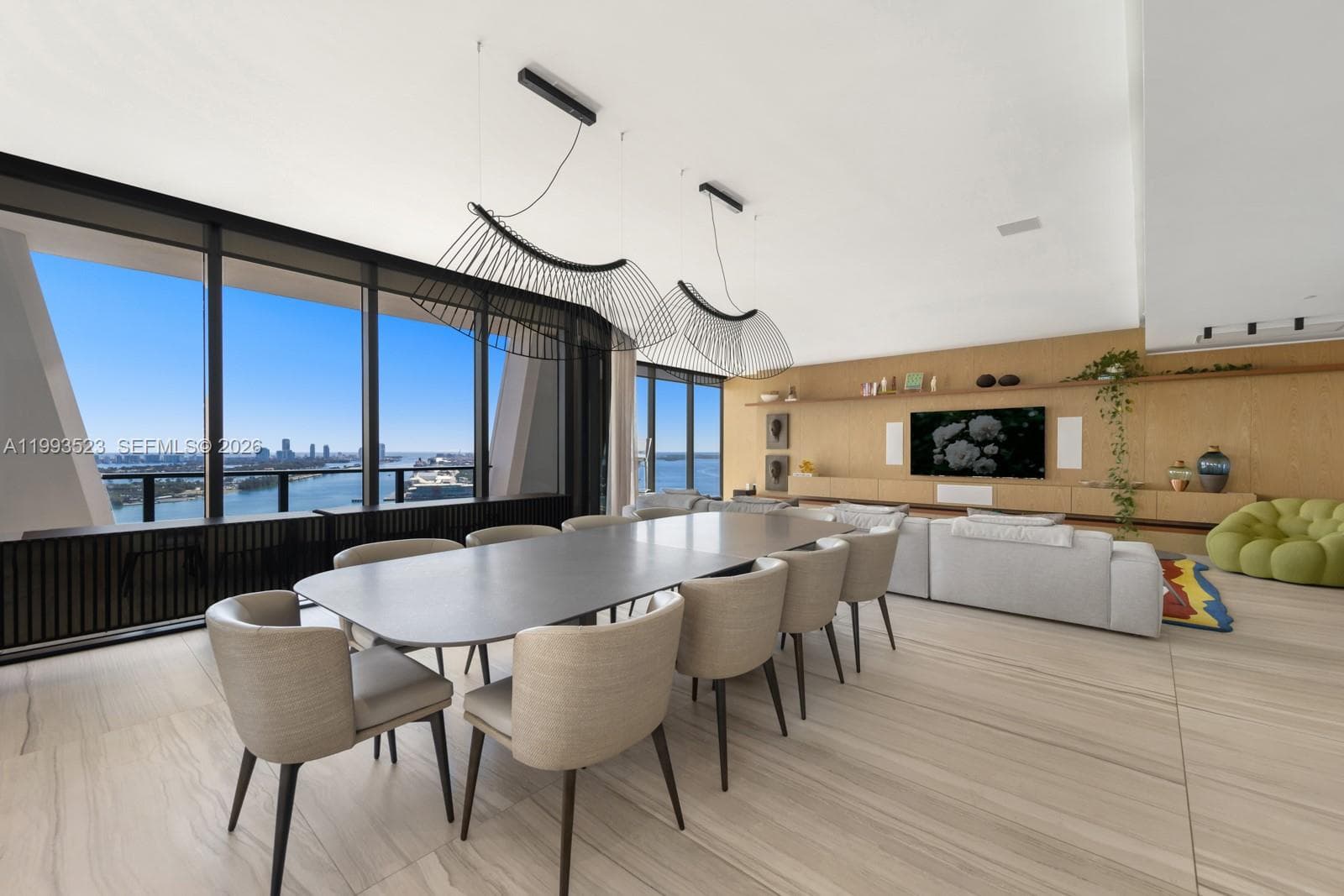 1000 Biscayne Blvd 2702 photo 14