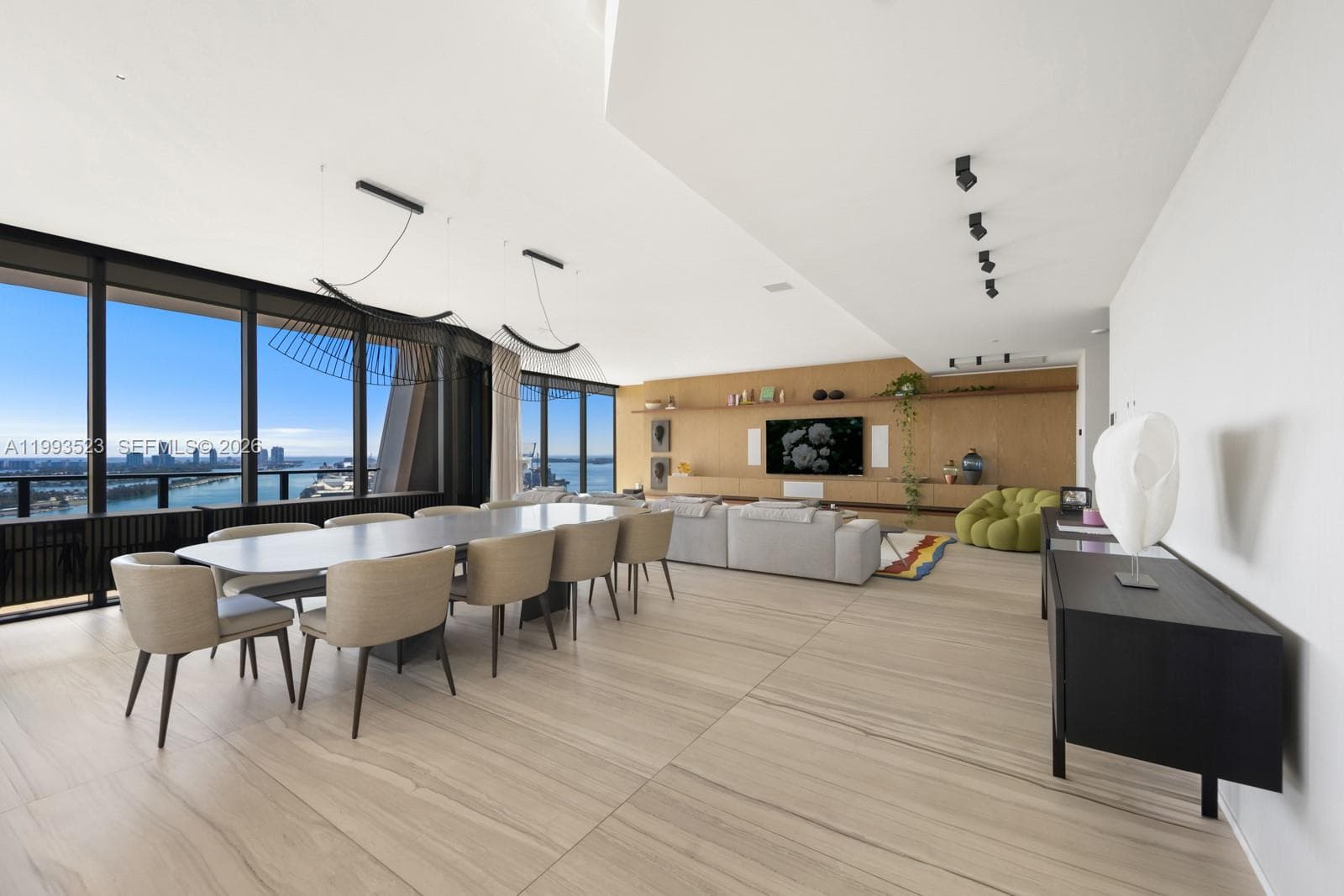 1000 Biscayne Blvd 2702 photo 15