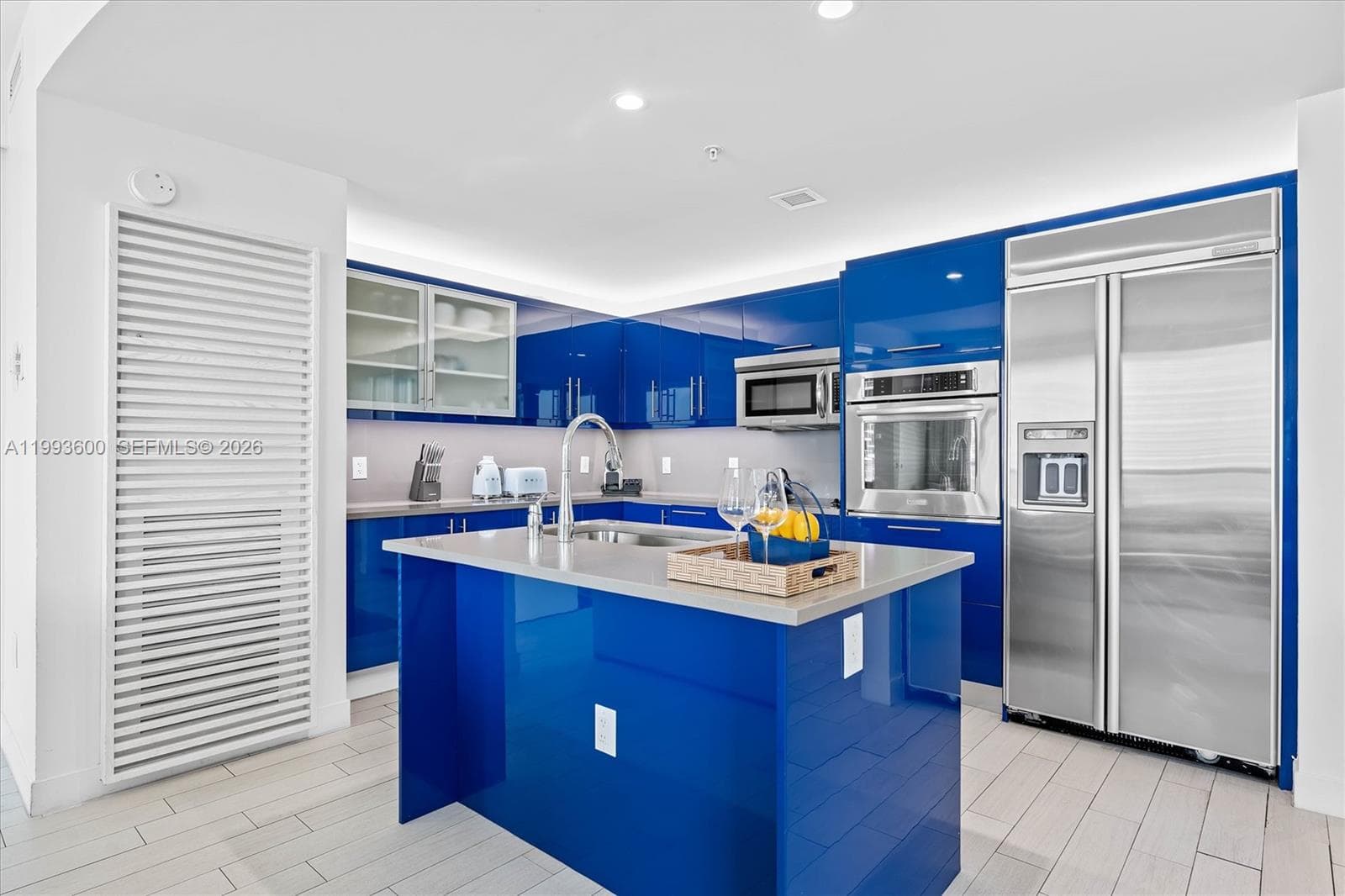 3101 Bayshore Dr 5