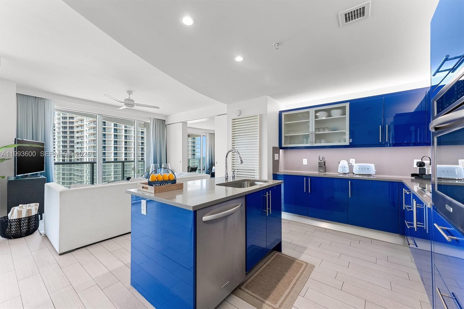 3101 Bayshore Dr 4