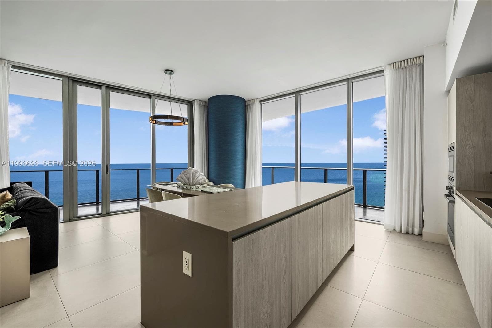 4111 Ocean Dr 5