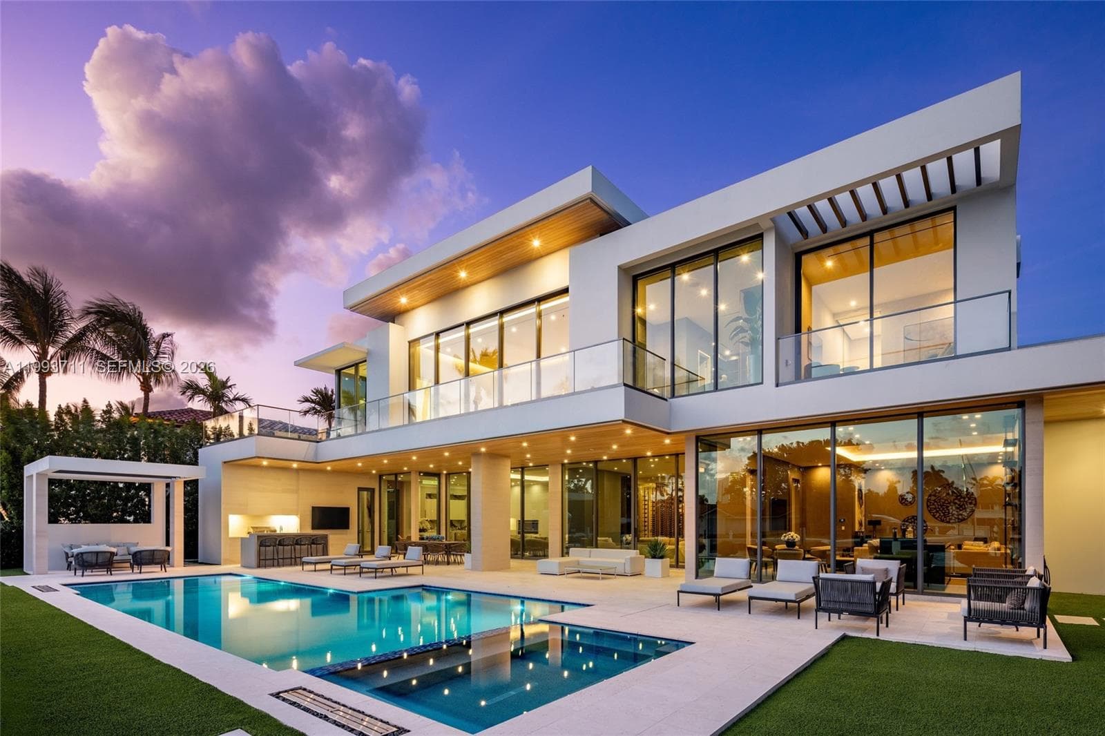 2560 Del Lago Dr 2