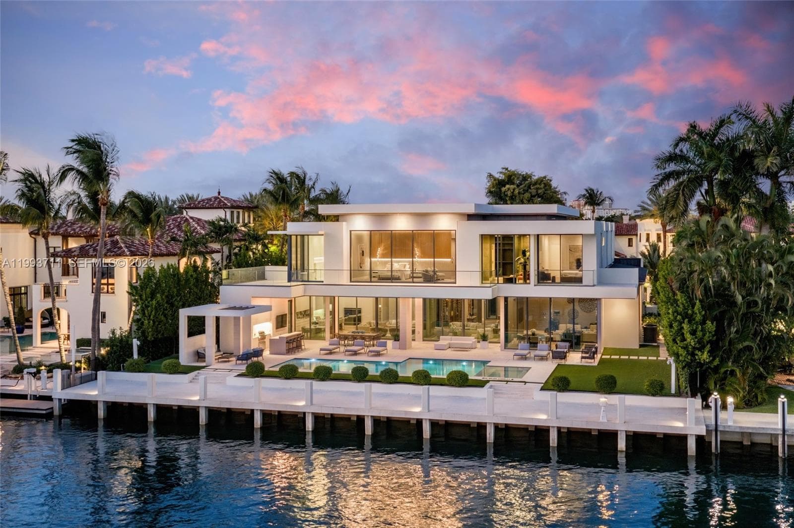 2560 Del Lago Dr 1