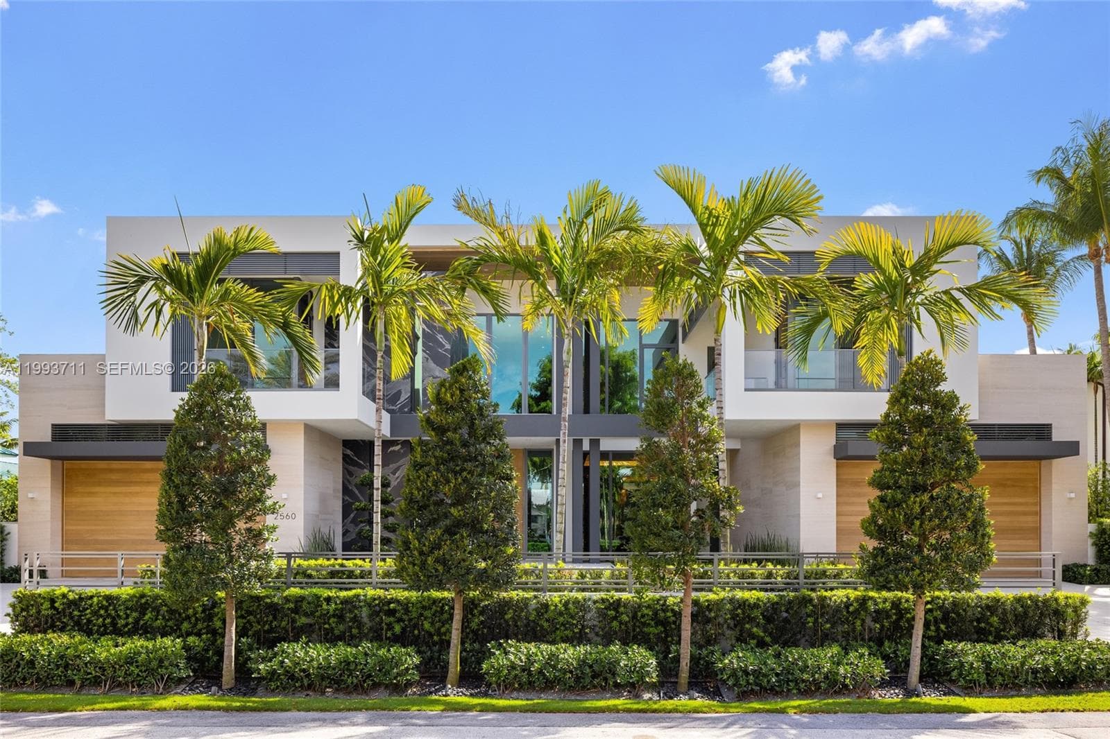 2560 Del Lago Dr 5