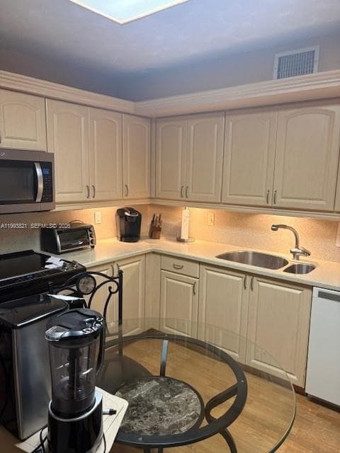 2812 N 46th Ave G370 photo 19
