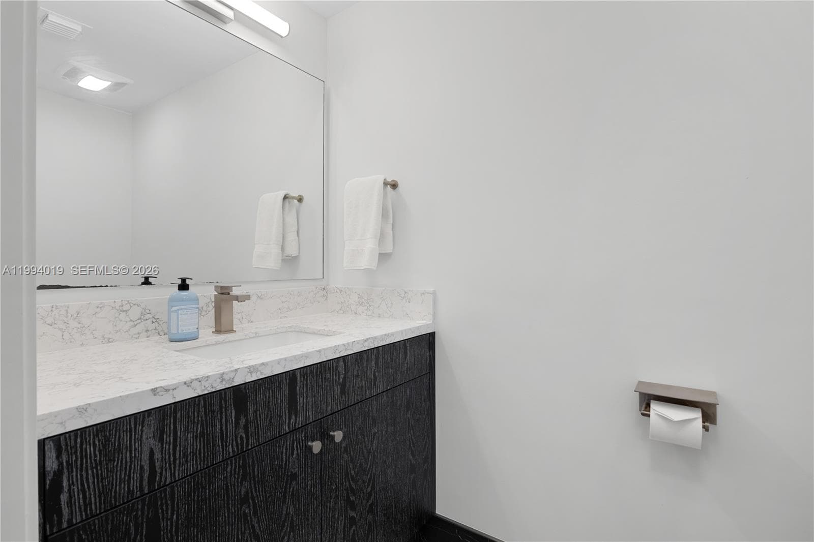 10201 E Bay Harbor Dr 507 photo 19