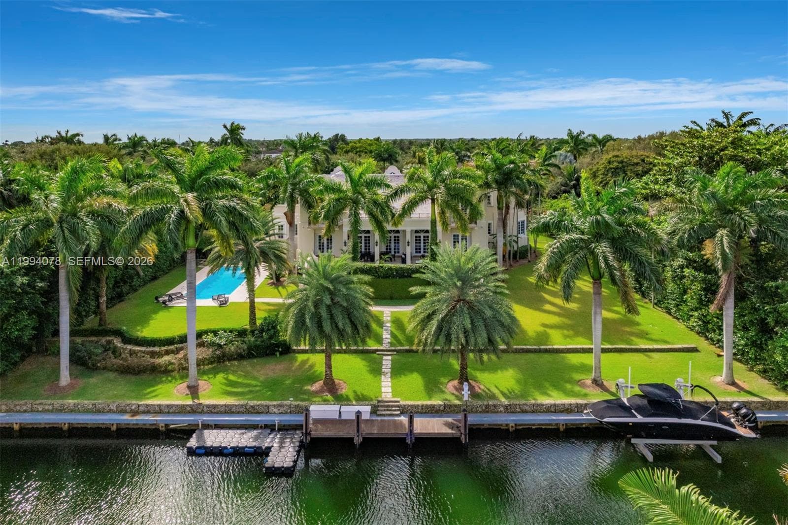 585 Arvida Pkwy 1