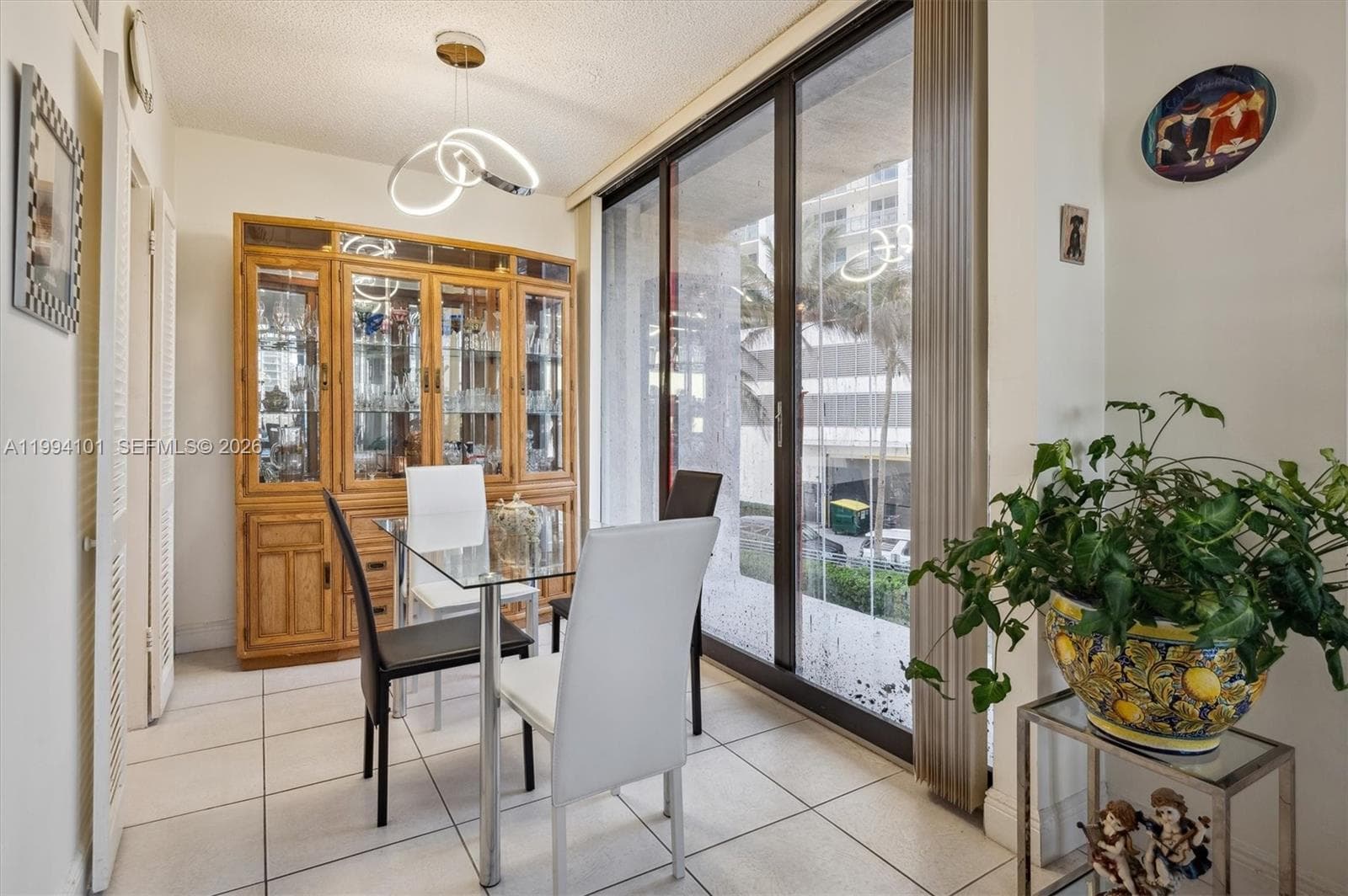 3505 Ocean Dr 4