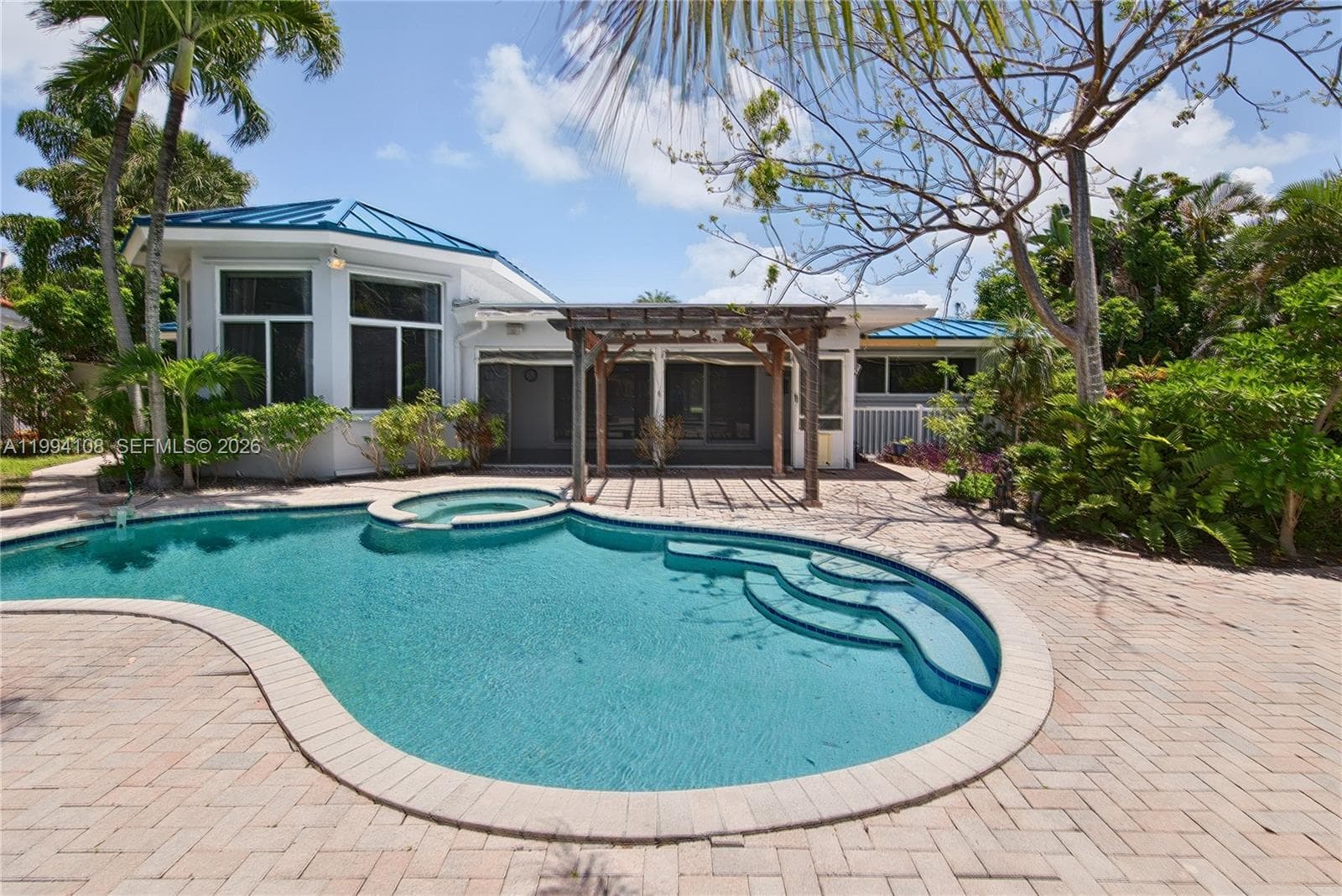 2801 Coral Shores Dr photo 6