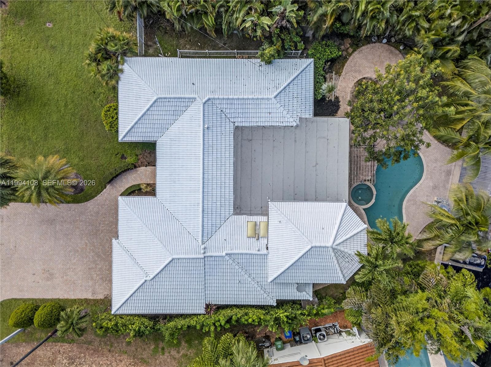2801 Coral Shores Dr photo 8