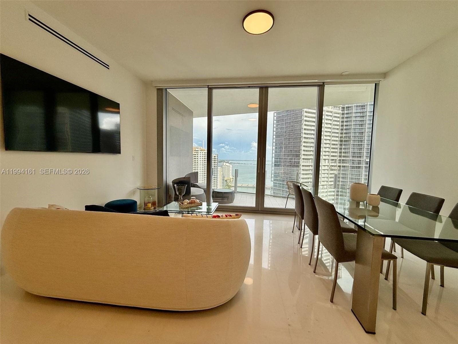 300 Biscayne Blvd Way 2706 photo 2