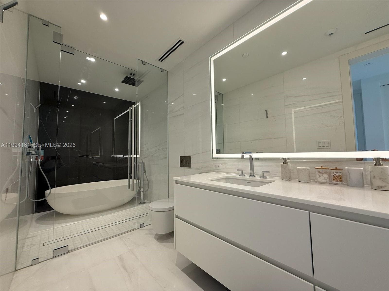 300 Biscayne Blvd Way 2706 photo 9