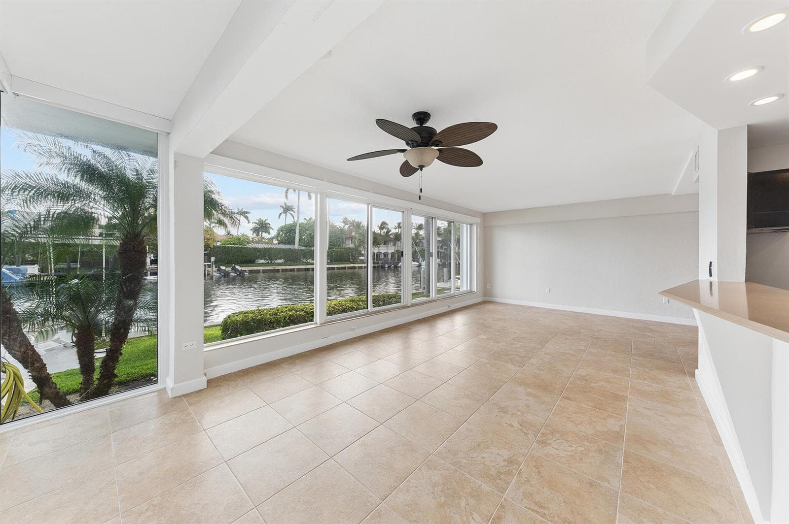 180 Isle Of Venice Drive #119 5