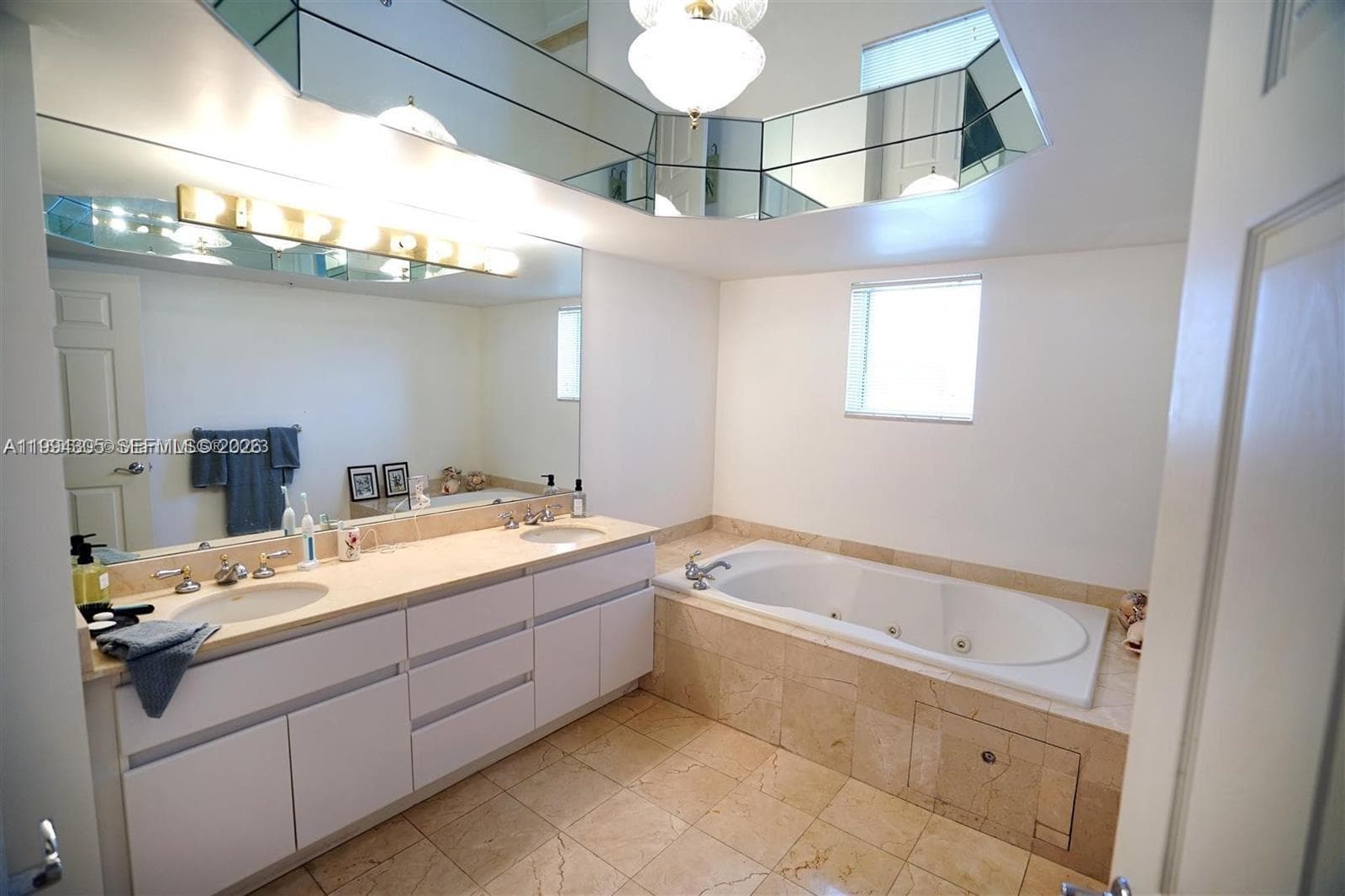 16711 Collins Ave 601 photo 14