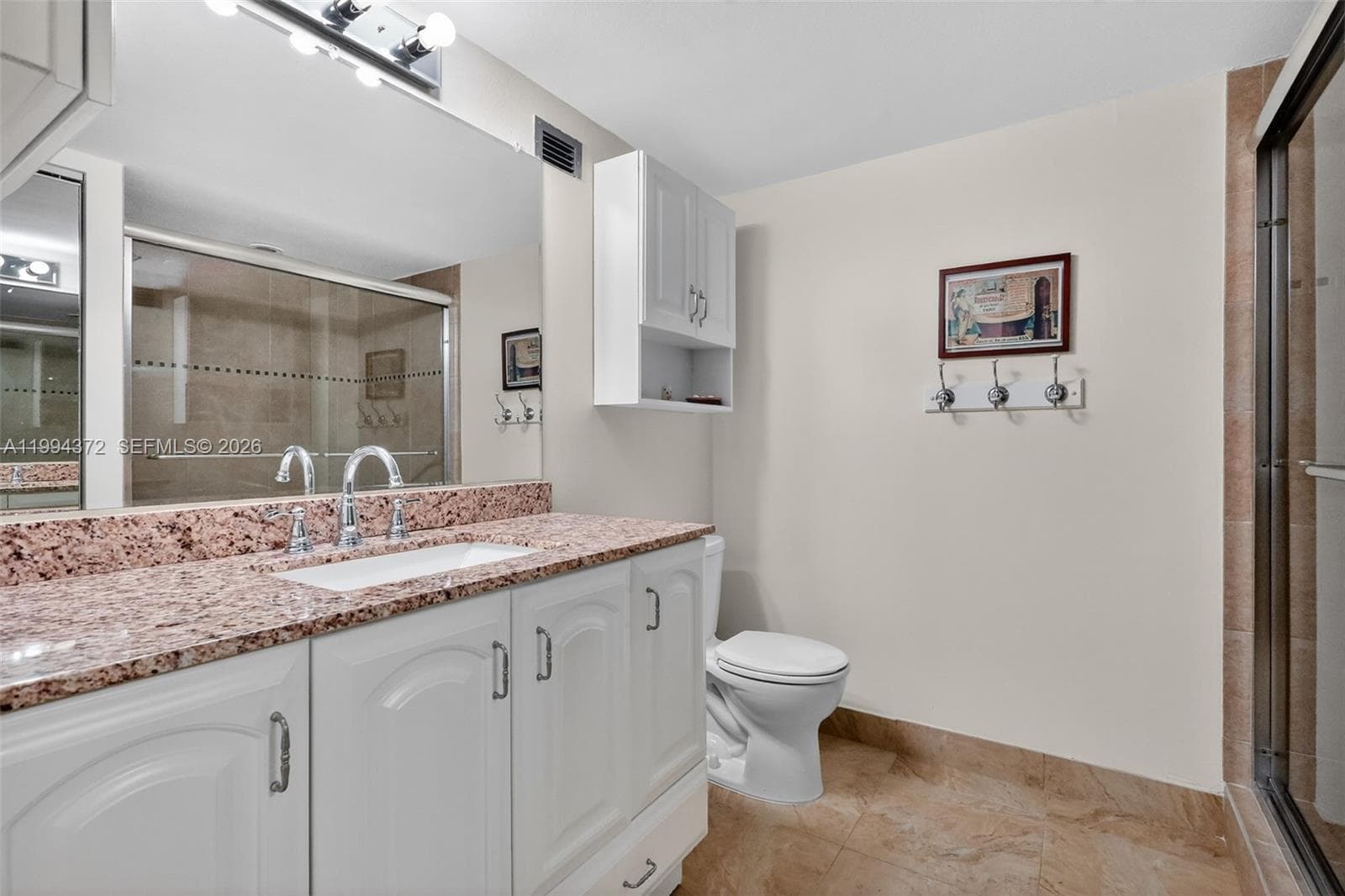 800 Parkview Dr 908 photo 15