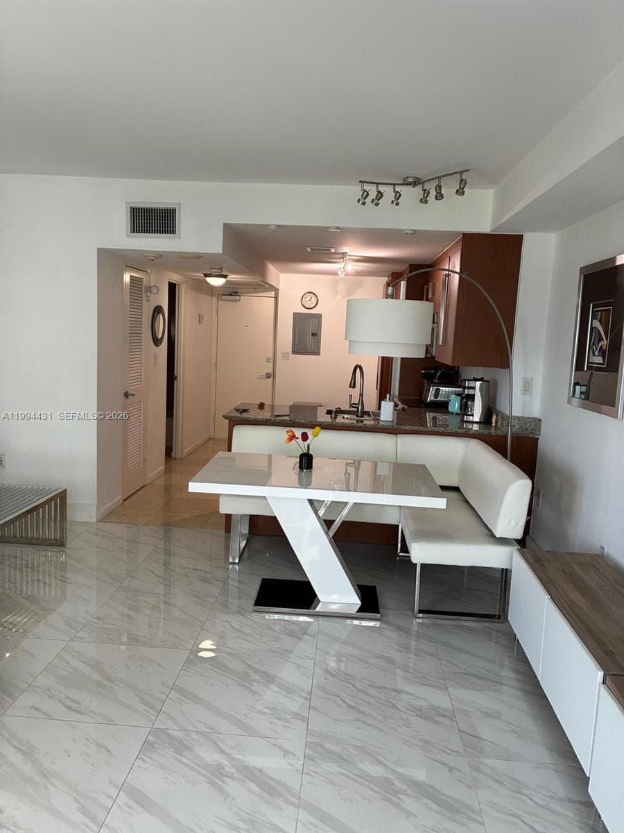 10275 Collins Ave 1004 photo 5