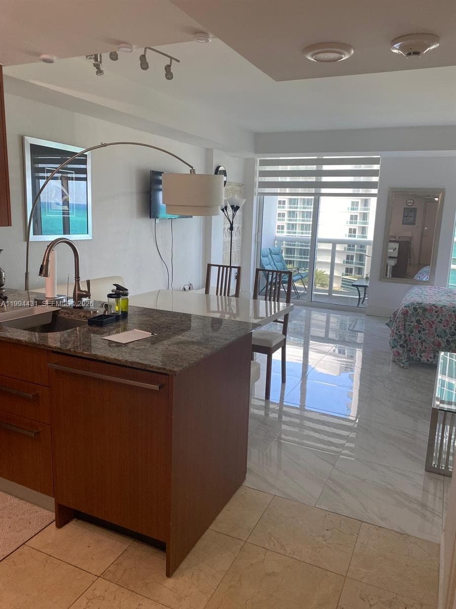 10275 Collins Ave 1004 photo 21