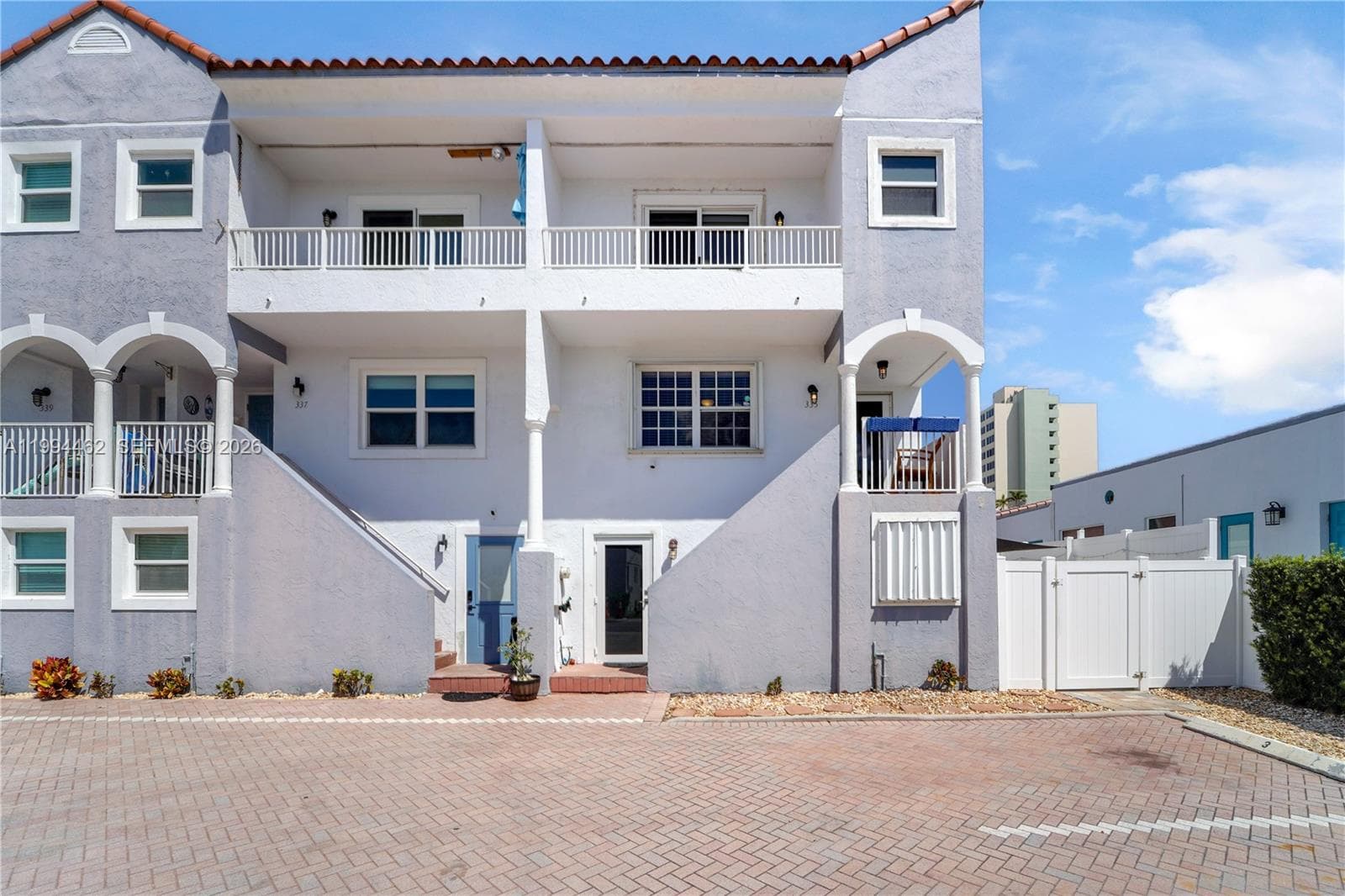 335 Virginia St 3