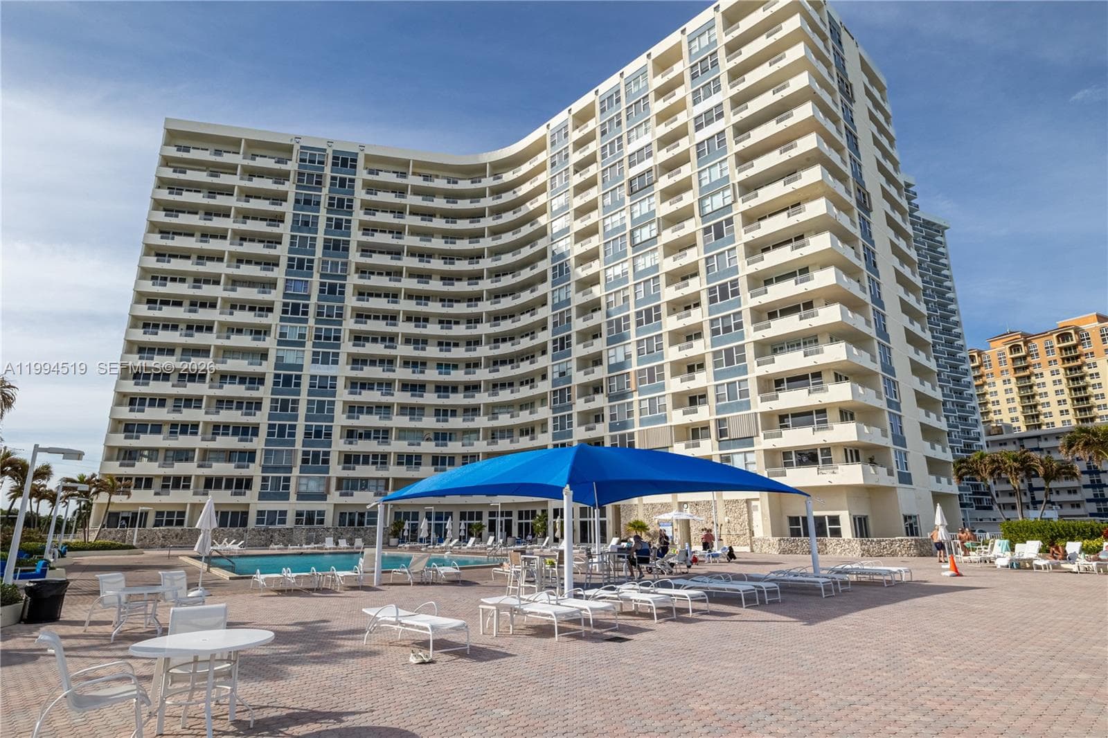 3180 S Ocean Dr 718 photo 2